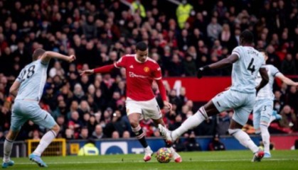  克莱蒙头球绝杀终结巴黎十二连胜  