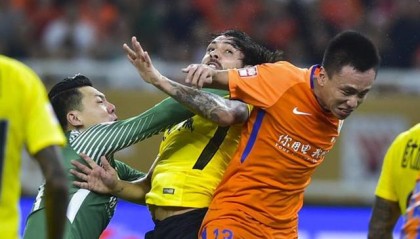  尤文图斯主场失利，争冠形势急转直下  