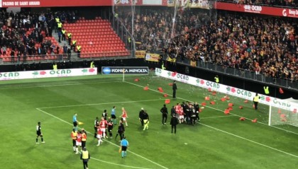 15, 朗斯主场不敌弱旅爆冷门输球  