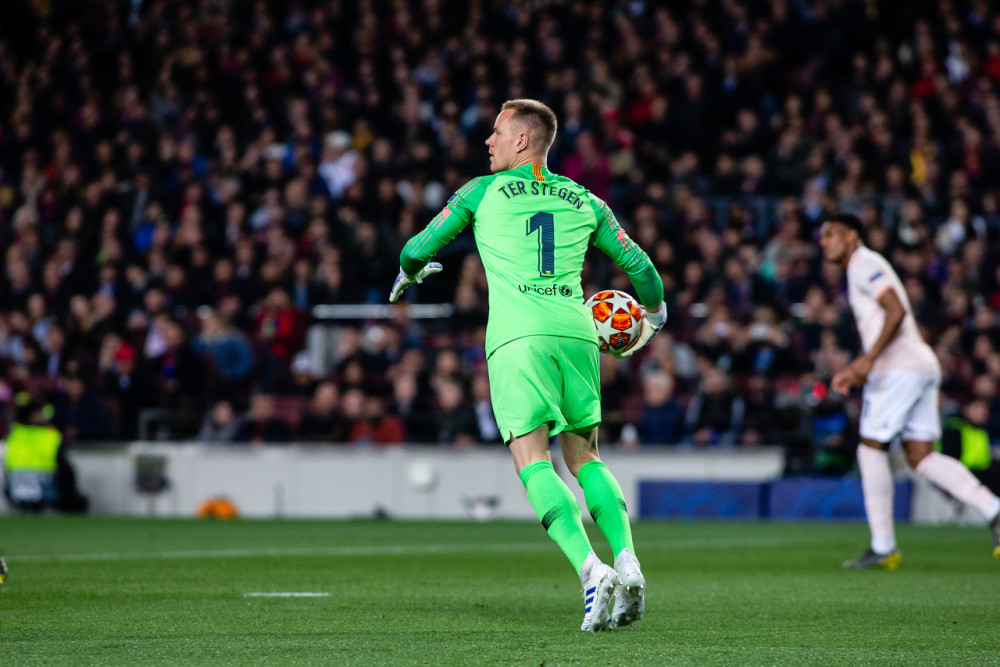  特尔施特根神扑救主，门兴客场零封柏林联合  