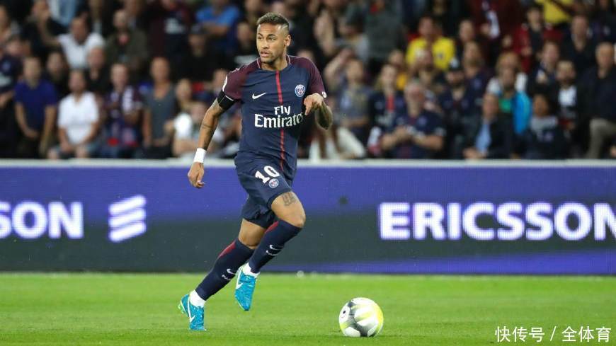  法甲年度最佳阵容巴黎独占七席  