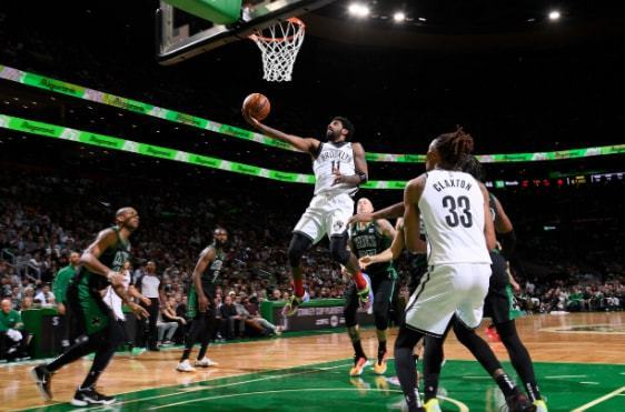  塔图姆压哨绝杀凯尔特人，绿军加时险胜篮网止连败  